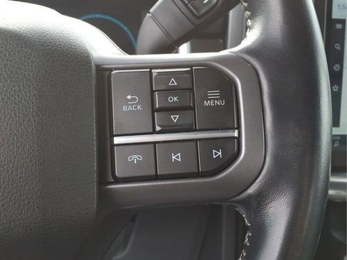 Used 2021 Ford F150 Lariat w/ Trailer Tow Package image 15