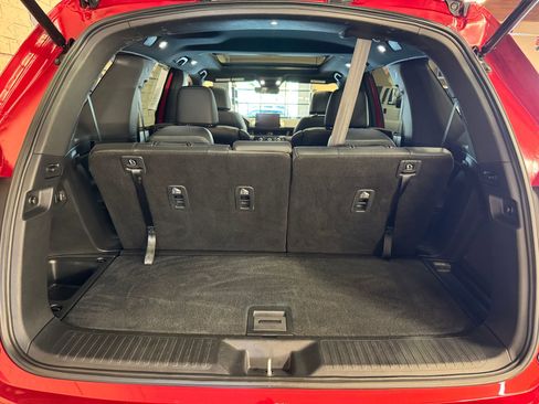 Used 2025 Honda Pilot TrailSport image 27