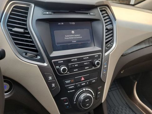 Used 2017 Hyundai Santa Fe Sport FWD image 13