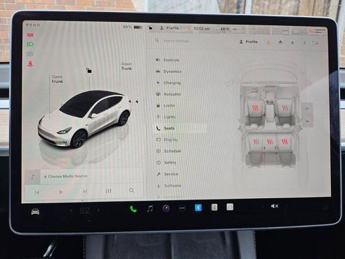 Used 2024 Tesla Model Y Long Range image 49