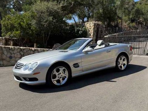 Used 2005 Mercedes-Benz SL 600 image 2