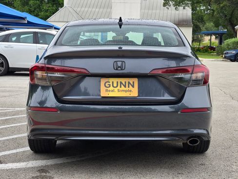 Used 2025 Honda Civic Sport image 4