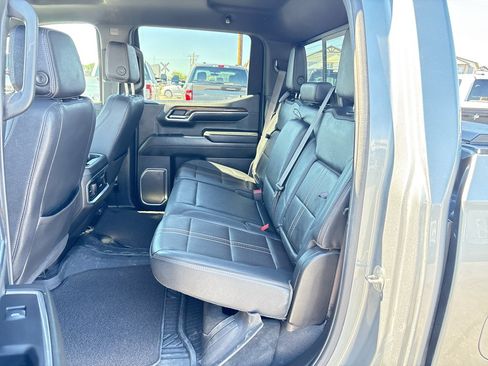 Used 2024 Chevrolet Silverado 1500 High Country w/ Technology Package AWD/4WD image 19