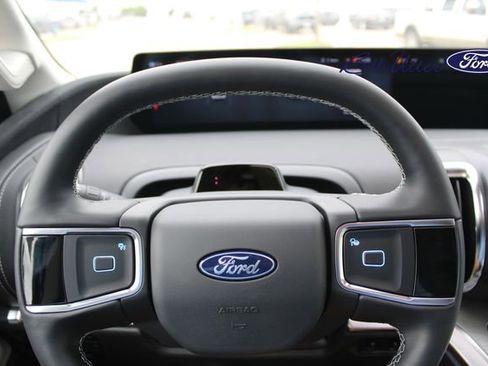 New 2026 Ford Expedition Max Platinum AWD/4WD image 17