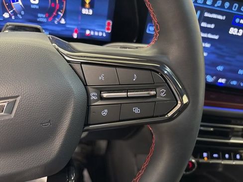 Used 2025 Chevrolet Traverse RS w/ LPO, Floor Liner Package AWD/4WD image 36