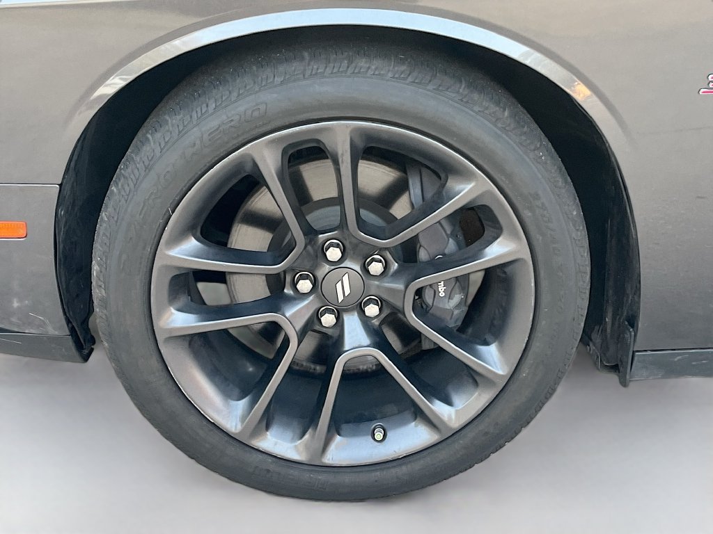 Used 2022 Dodge Challenger R/T Scat Pack RWD image 30