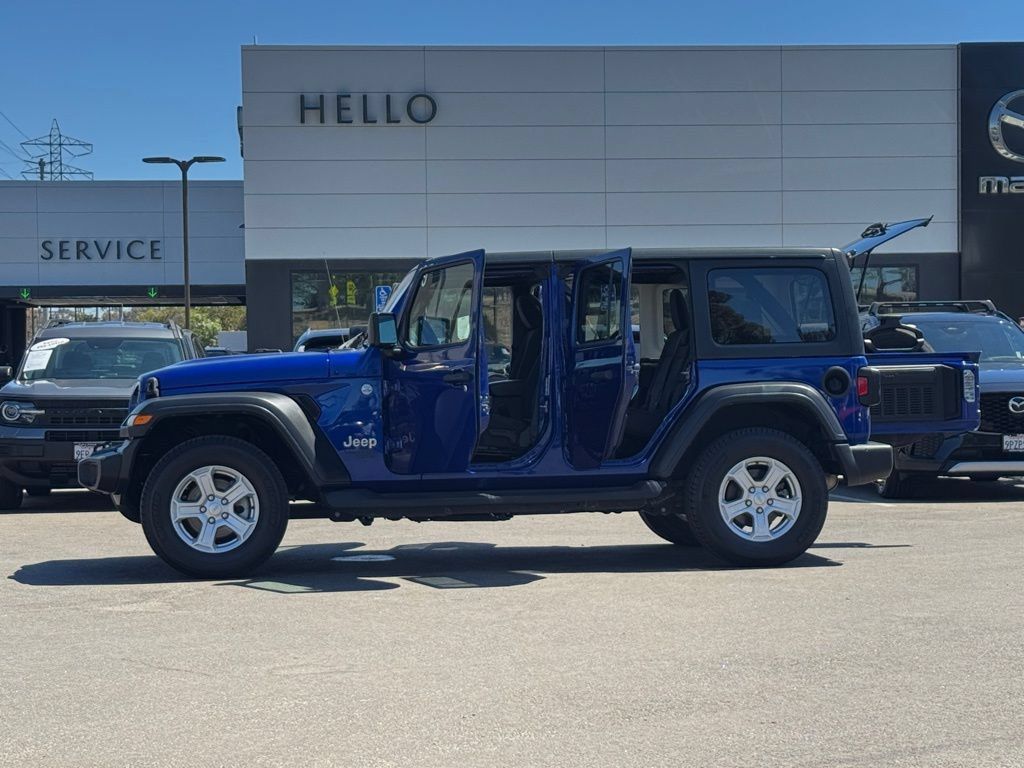Used 2018 Jeep Wrangler Unlimited Sport S AWD/4WD image 27