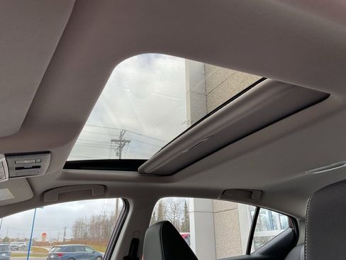 Used 2023 Nissan Altima 2.5 SV w/ SV Premium Package image 12