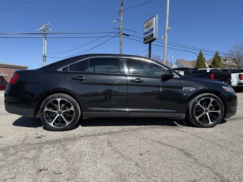 Used 2014 Ford Taurus SEL w/ Equipment Group 201A image 10