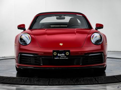 Used 2021 Porsche 911 Targa 4S Heritage Design image 34