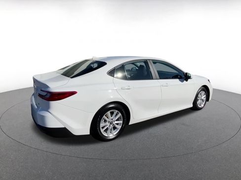 Used 2025 Toyota Camry LE image 15
