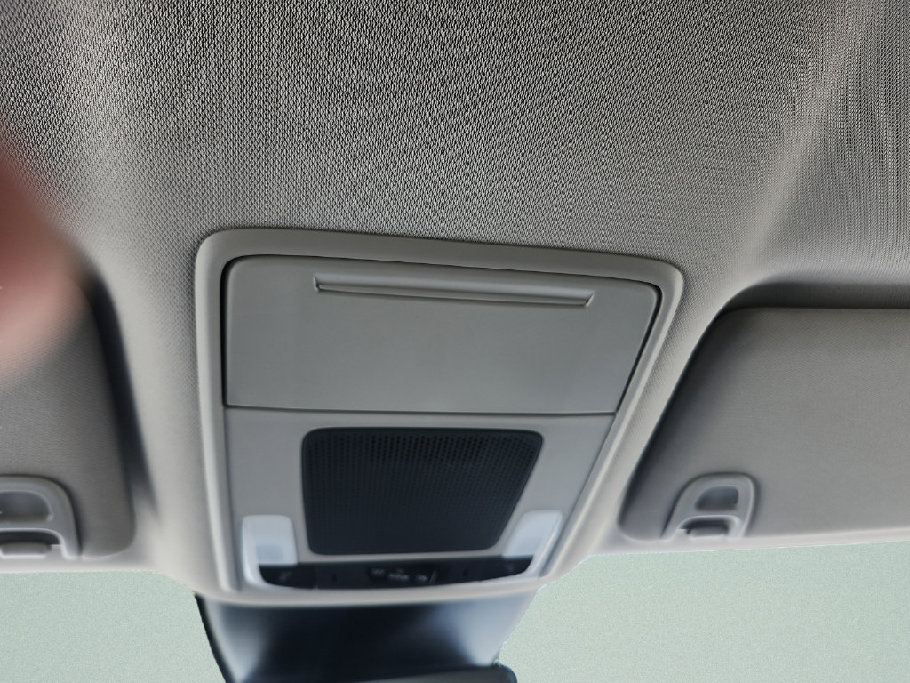 Used 2025 Honda Pilot EX-L image 15