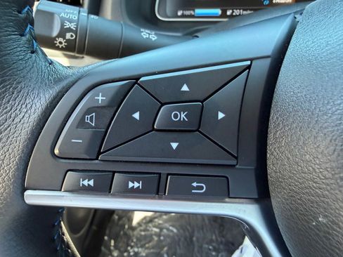 Used 2025 Nissan Leaf SV Plus FWD image 14