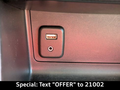 Used 2018 GMC Canyon SLE w/ SLE Convenience Package image 24