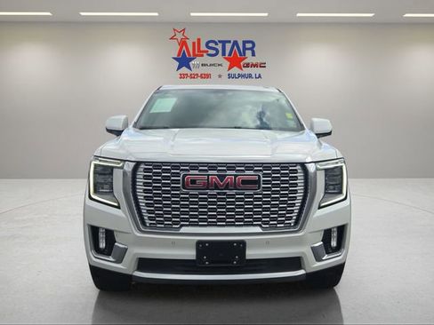 Used 2022 GMC Yukon XL Denali image 2