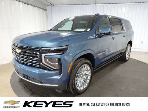 Certified 2026 Chevrolet Suburban High Country AWD/4WD image 1