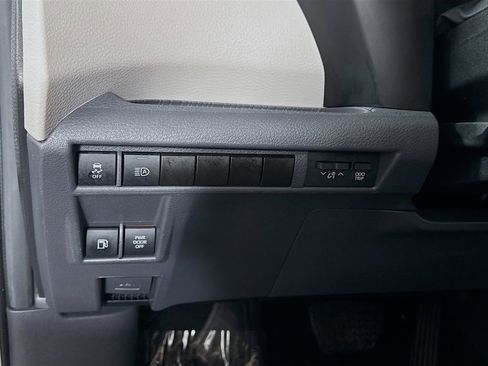 Certified 2024 Toyota Sienna XLE image 12