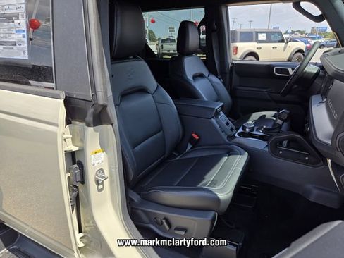 New 2026 Ford Bronco Outer Banks w/ Sasquatch Package AWD/4WD image 14