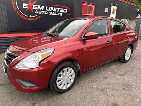 Used 2016 Nissan Versa S Plus FWD image 2