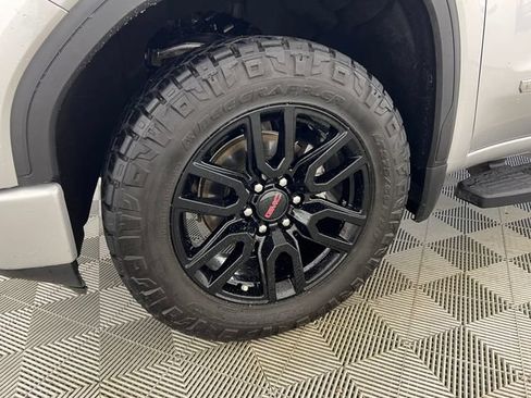 Used 2020 GMC Sierra 1500 Elevation w/ Elevation Value Package AWD/4WD image 25