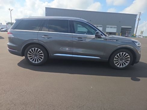 Used 2021 Lincoln Aviator Reserve w/ Equipment Group 201A RWD image 16