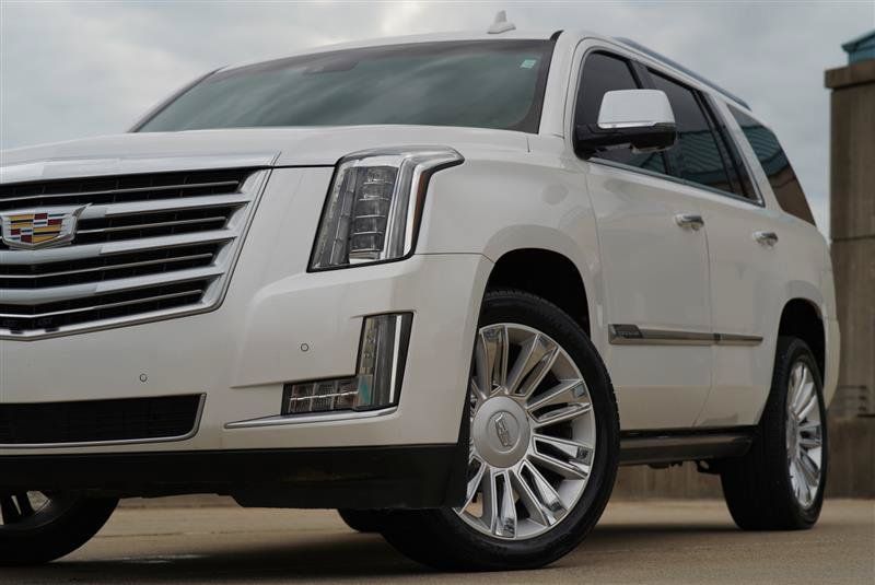 Used 2016 Cadillac Escalade Platinum AWD/4WD image 11