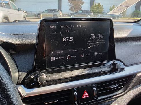 Used 2023 Kia Forte LXS image 21