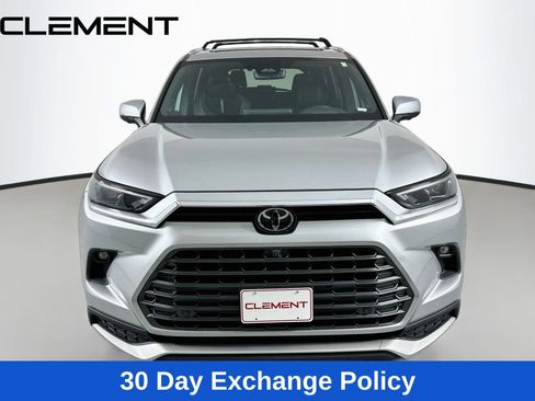 Used 2024 Toyota Grand Highlander AWD Hybrid image 3