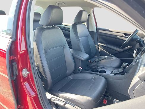 Used 2015 Volkswagen Passat 1.8T Wolfsburg Edition image 25