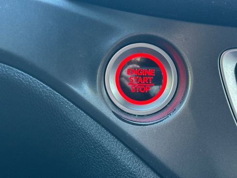 Used 2022 Honda Pilot Sport image 25