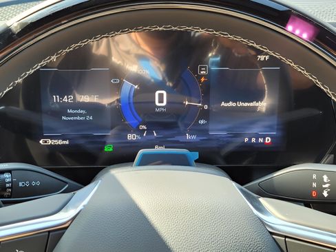 New 2026 Chevrolet Equinox EV LT image 18