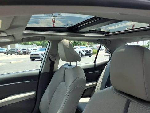 Used 2022 Toyota Camry XSE w/ Navigation Package FWD image 16