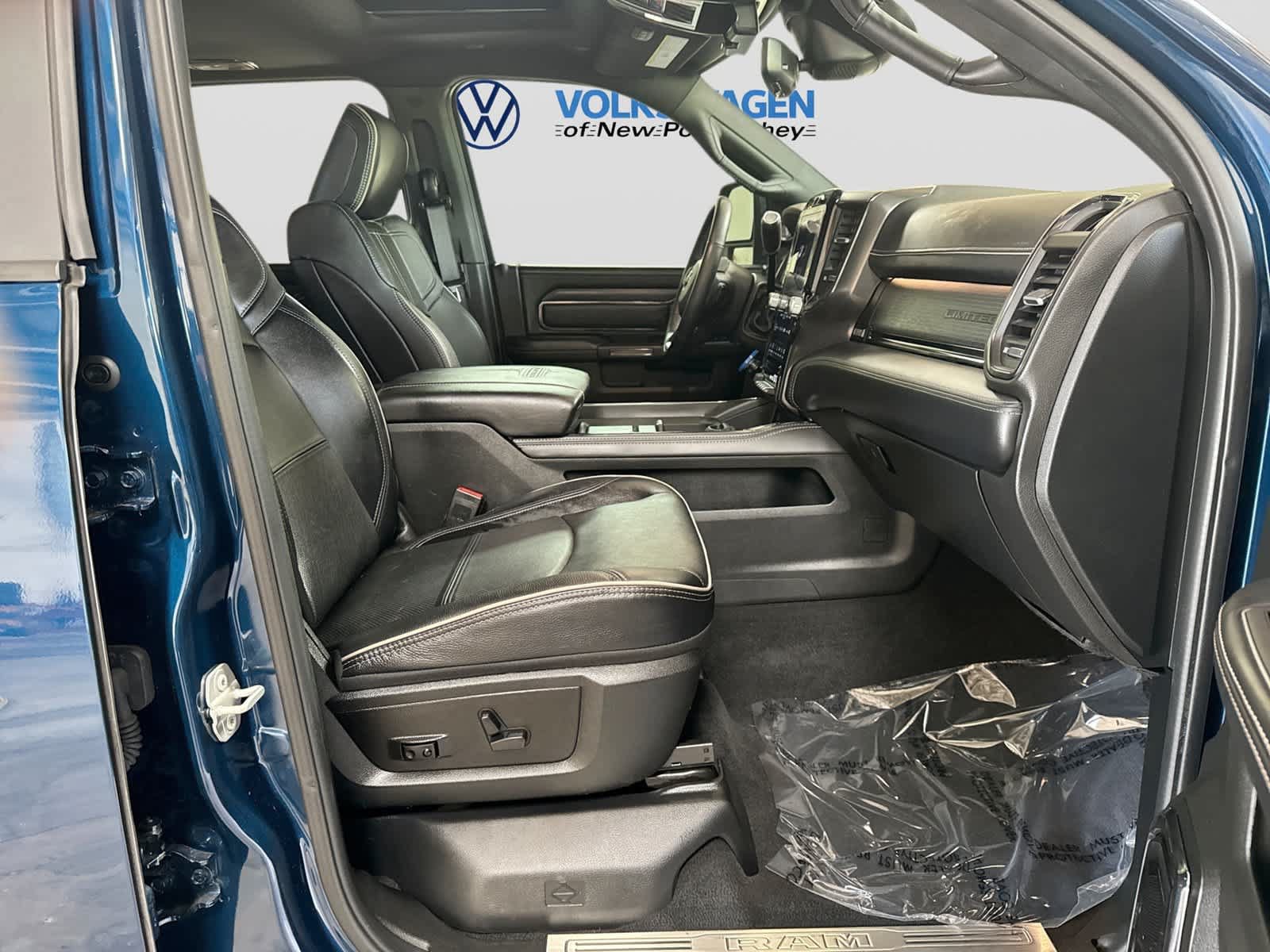 Used 2024 RAM 2500 Limited AWD/4WD image 27