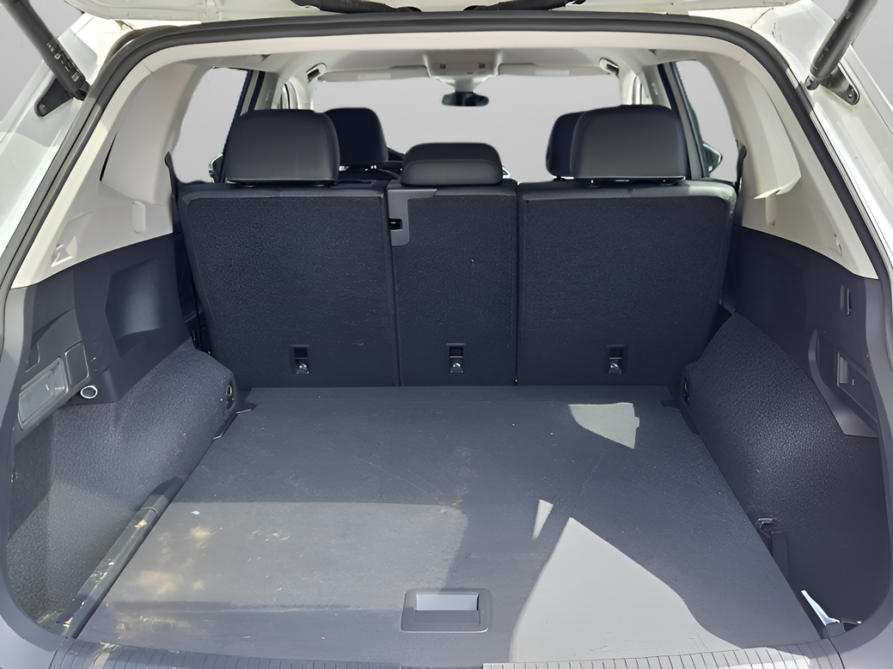 Certified 2024 Volkswagen Tiguan SE AWD/4WD image 24
