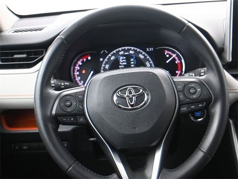 Used 2020 Toyota RAV4 Adventure image 14