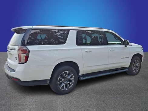 Used 2021 Chevrolet Suburban Z71 w/ Z71 Signature Package AWD/4WD image 5