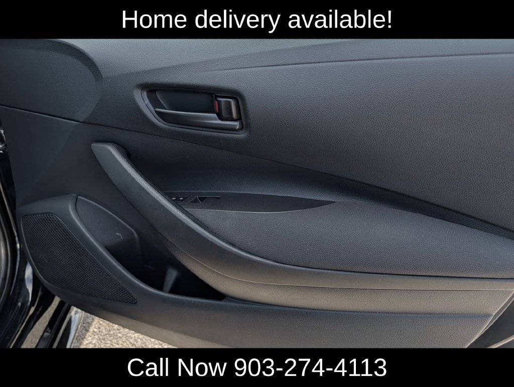 Used 2025 Toyota Corolla LE FWD image 34