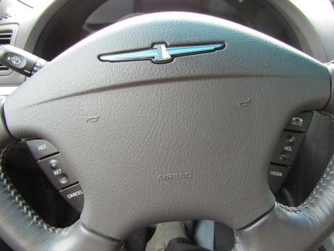Used 2002 Ford Thunderbird RWD image 28