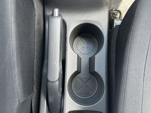 New 2025 Nissan Kicks Play S image 12