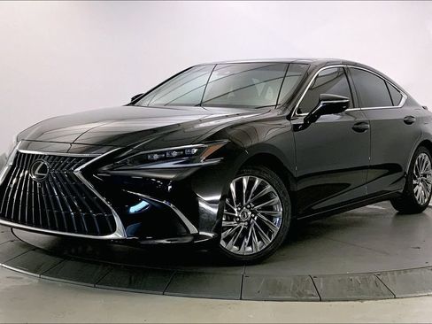 Used 2025 Lexus ES 350 Ultra Luxury w/ Accessory Package (Z2) FWD image 11