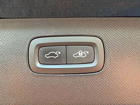 Used 2022 Volvo XC90 T6 Inscription image 14