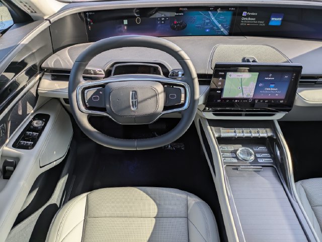 New 2026 Lincoln Nautilus Premier w/ Jet Appearance Package AWD/4WD image 16