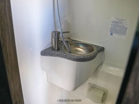 Used 2017 Mercedes-Benz Sprinter 3500 image 39