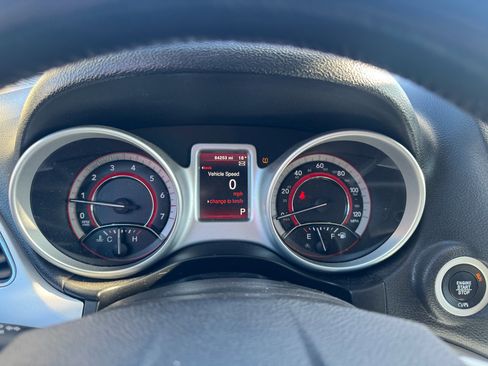 Used 2020 Dodge Journey SE w/ SE Popular Equipment Group image 13