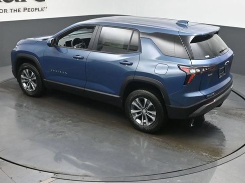 New 2026 Chevrolet Equinox LT w/ Convenience Package II FWD image 20