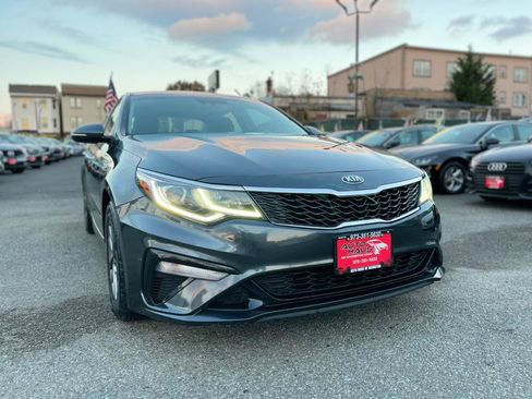 Used 2020 Kia Optima LX FWD image 3