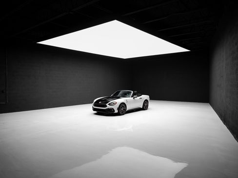 Used 2019 FIAT 124 Spider Abarth w/ Convenience Group RWD image 86