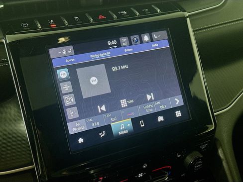 Used 2023 Jeep Grand Cherokee L Altitude image 21