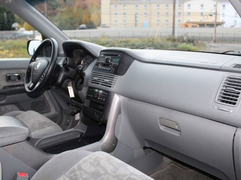 Used 2004 Honda Pilot EX image 16