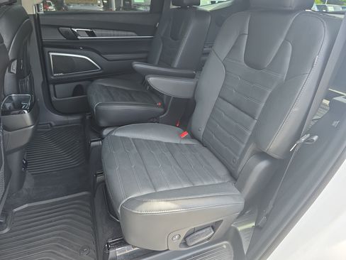 Used 2023 Kia Telluride SX Prestige AWD/4WD image 17